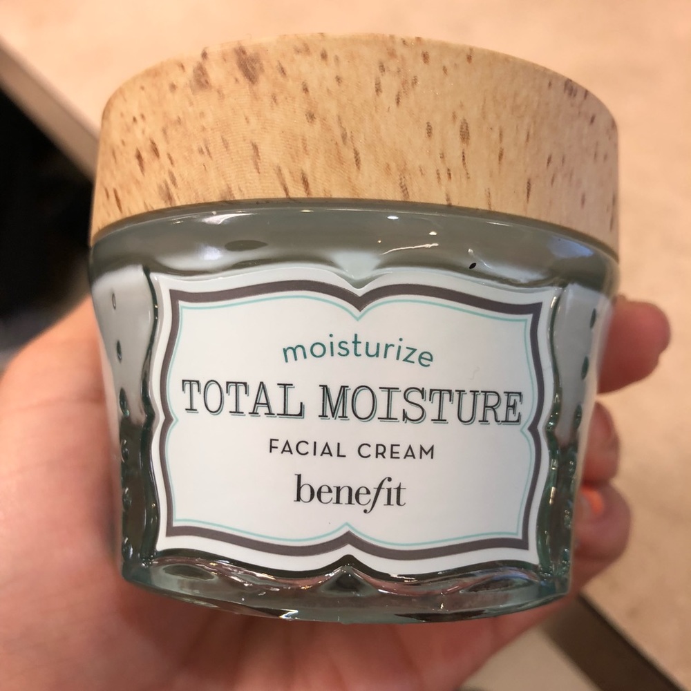 BENEFIT Total Moisture Facial Cream
